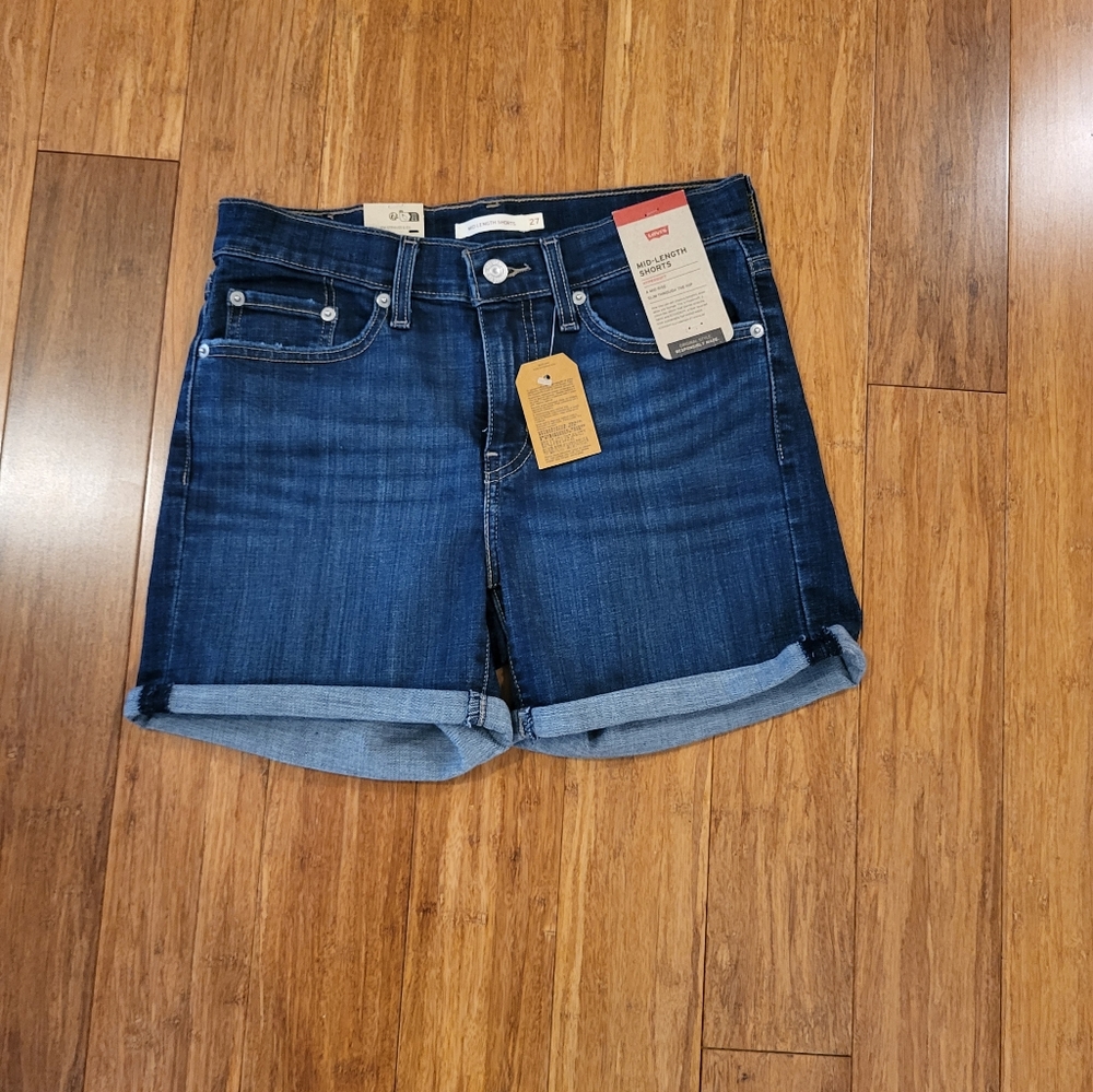 Levi's mid length shorts